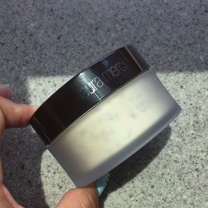 LAURA MERCIER TRANSLUCENT LOOSE SETTING POWDER